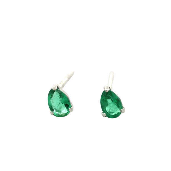 Aretes pequeños con Esmeralda