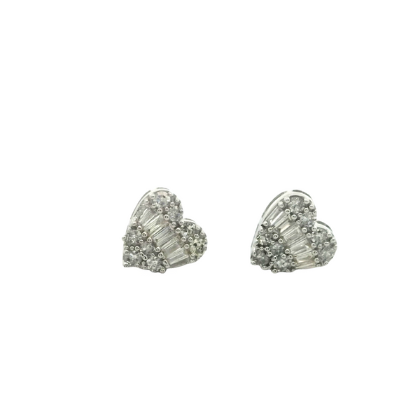 Aretes de Corazón con Diamantes Baguette