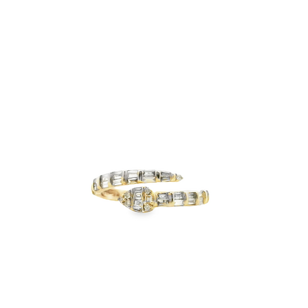 Anillo de Serpiente con Diamantes Baguette